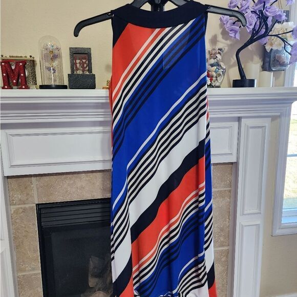 EN FOCUS STUDIO DRESS - Picture 2 of 4